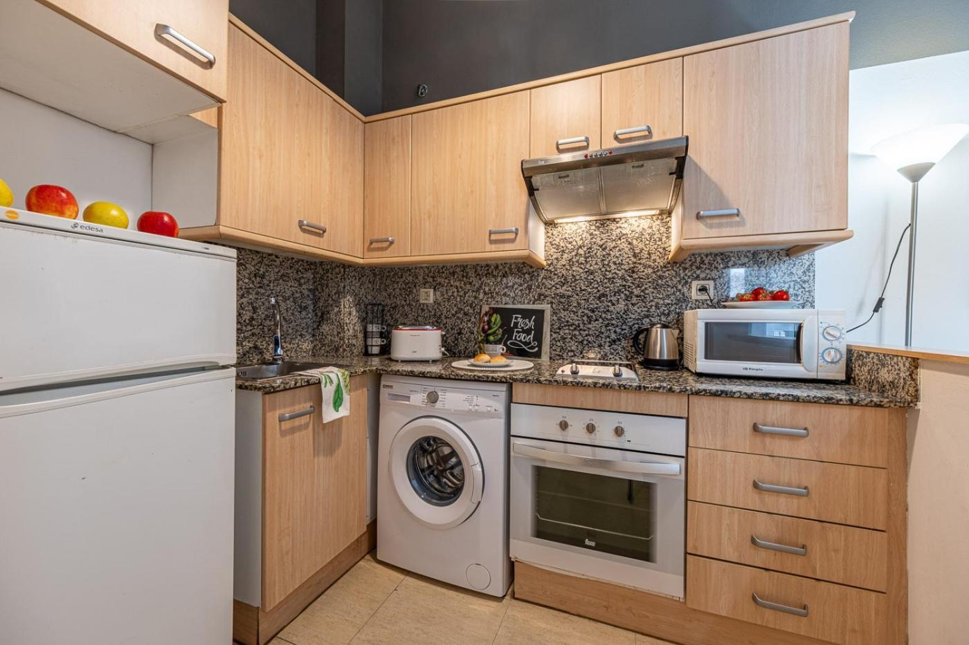 Apartamento Confortable En Ciudad Tarragona Exterior foto