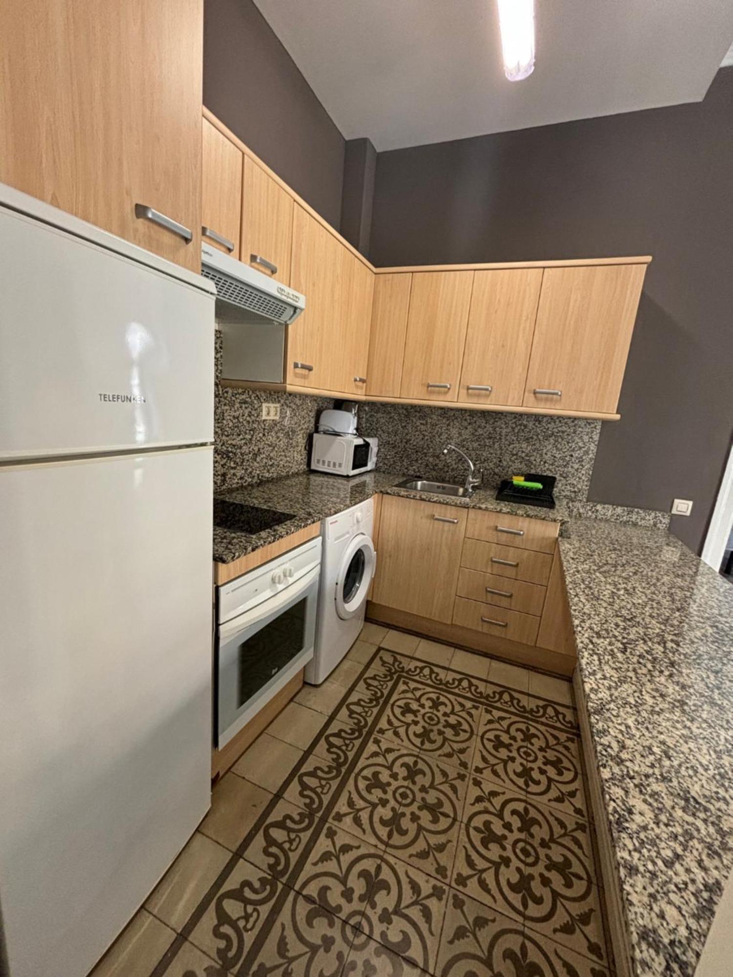 Apartamento Confortable En Ciudad Tarragona Exterior foto